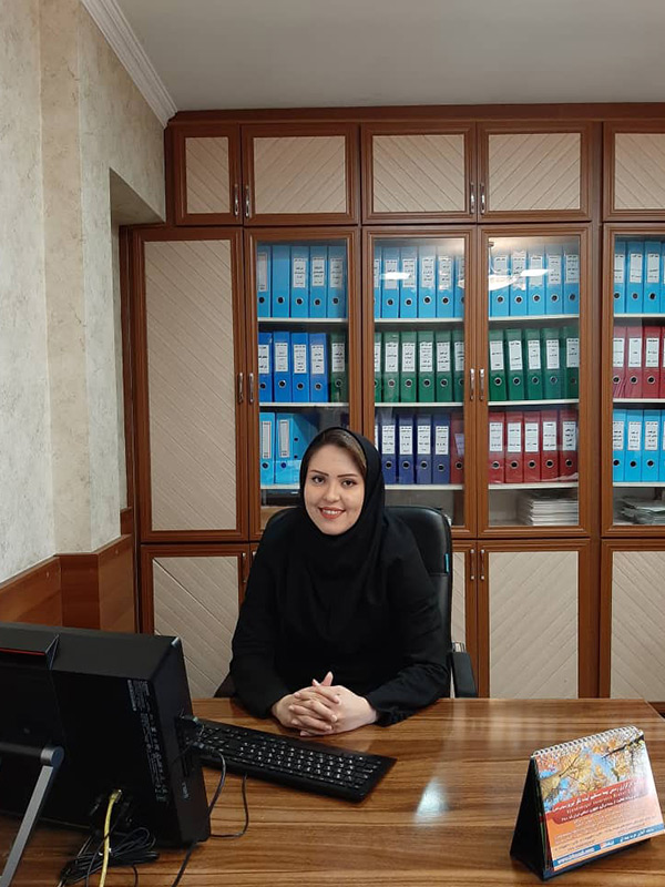 عاطفه مقنی خاکپسند - شرکت کارگزاری رسمی بیمه مستقیم برخط آینده نگر همراه